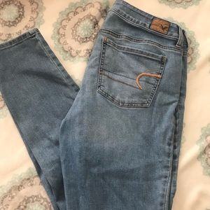 American Eagle lightwash jeggings